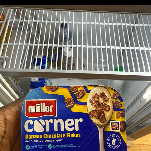 Muller Corner Banana Chocolate Flakes 