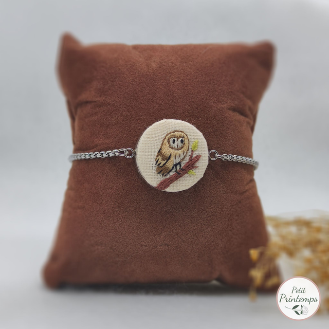 EB Bijoux brodé à motif "Chouette"  par Petit Printemps