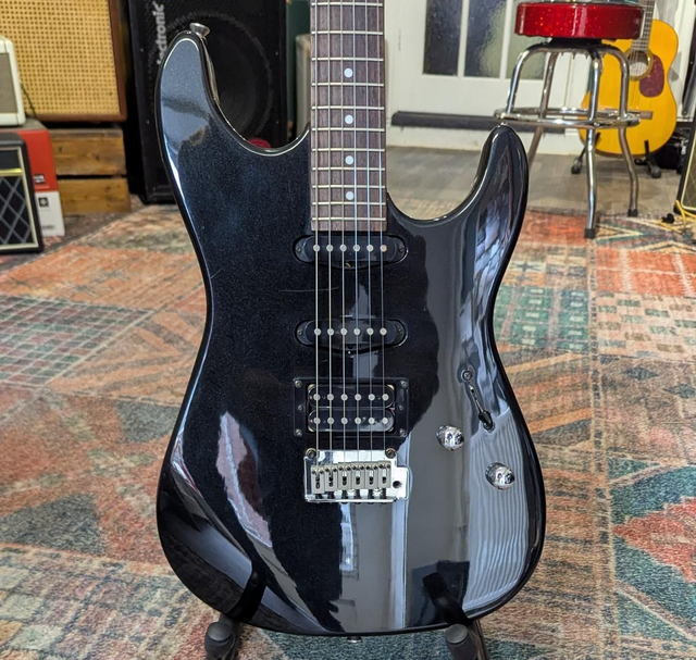 Squire Showmaster HSS