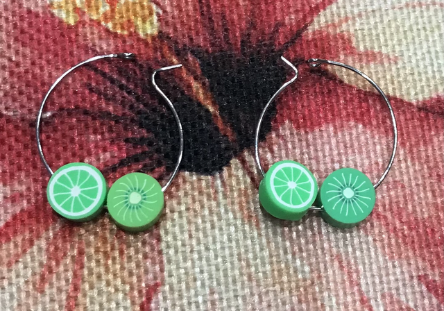 Green Dangling Earrings- GDE03