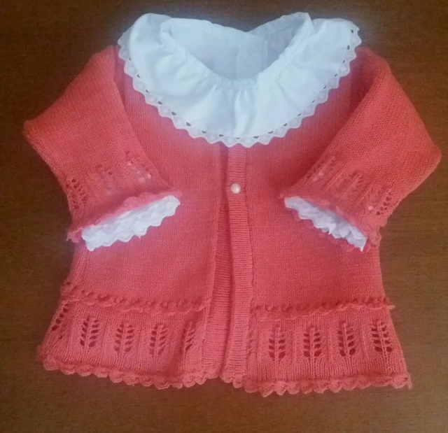 Casaco em linha e blusa 