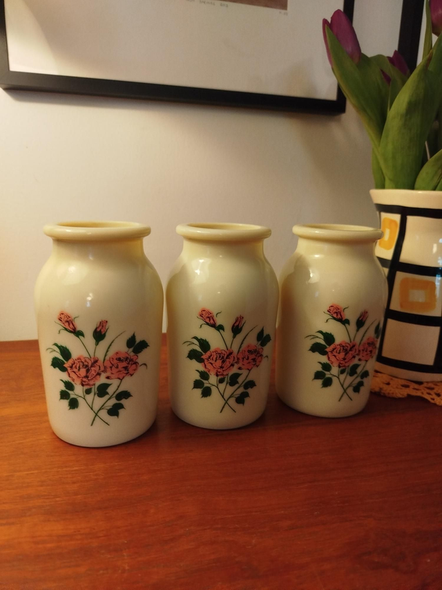 Pot en opaline (lot)