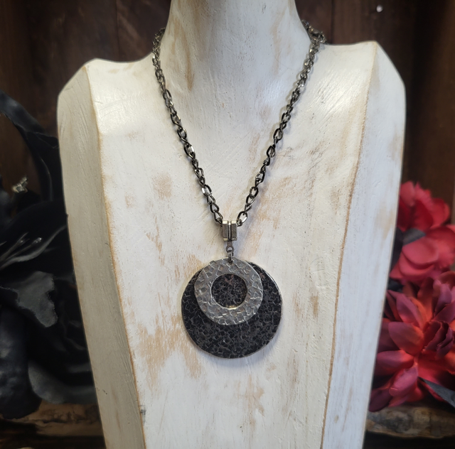 Collier &quot;Obscura&quot;