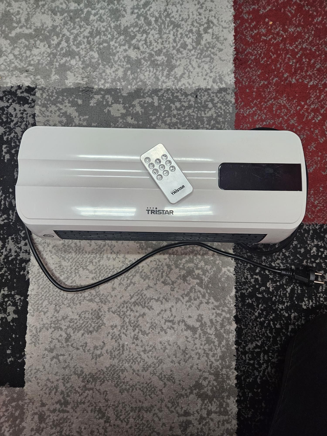 Tristar KA-5070 Keramische Heizung – 2000 W, Wandmontage, Fernbedienung