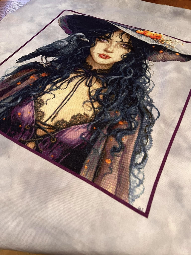 RL57 PURPLE EYES © 2024