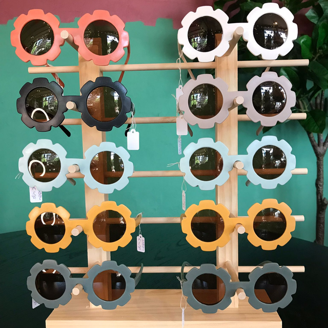 25884 zonnebril bloem