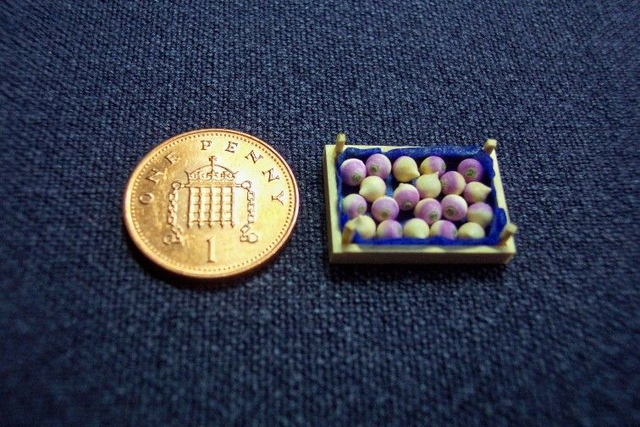 Turnips in Wooden Crate (1/24th scale)