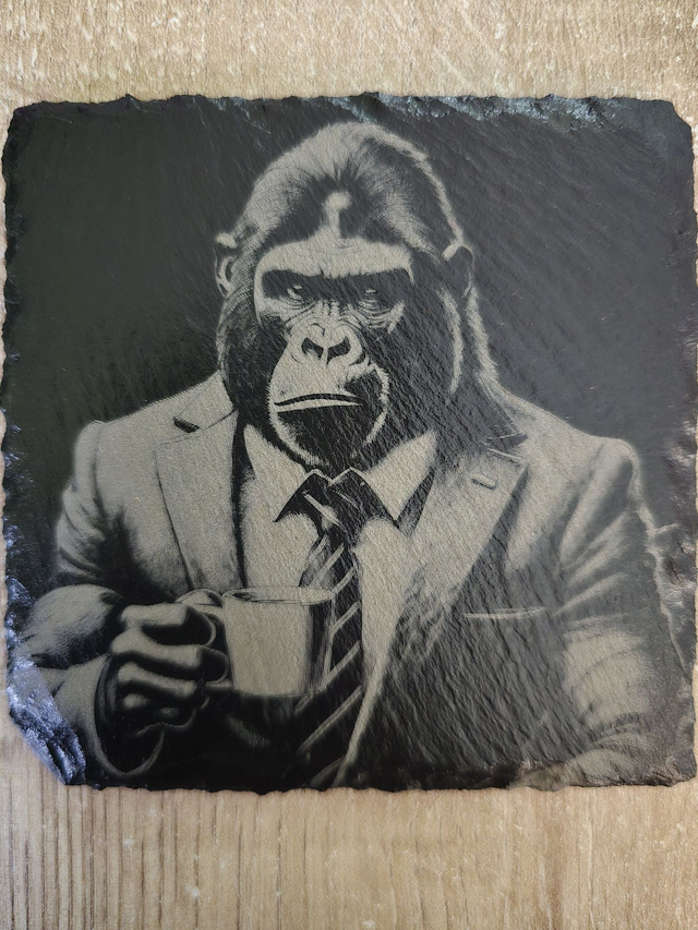 Animaux professionnels buvant du café