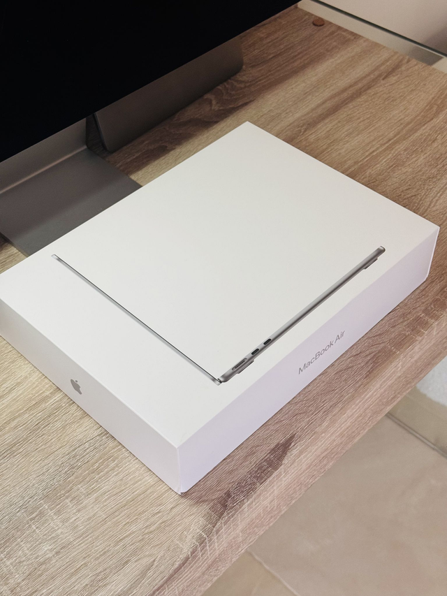 Macbook Air 13&#039;&#039; 2022 M2 8Go 256 Go 