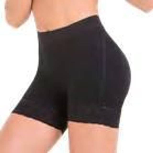 SHORT REMONTE FESSE NOMBRIL