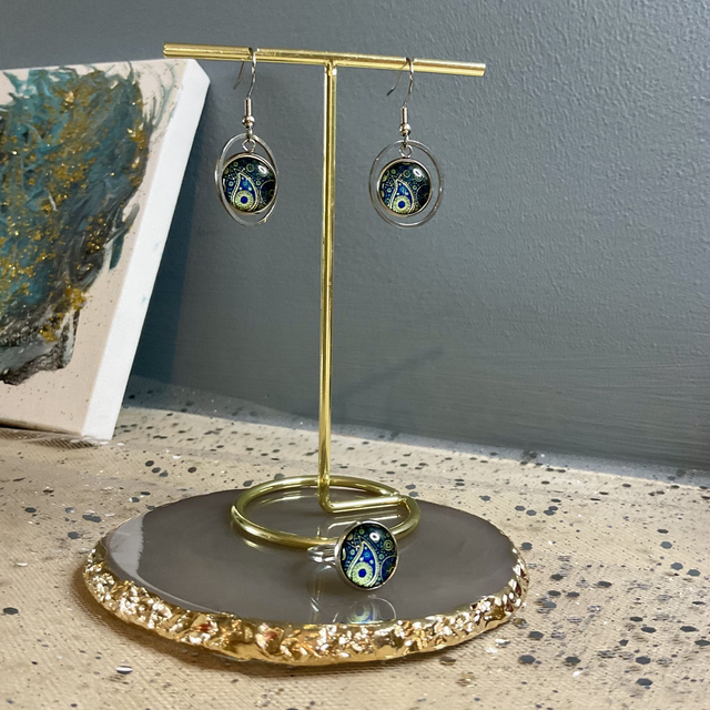 Handmade ring and earrings set. Coordinated cabochon jewellery. Blue