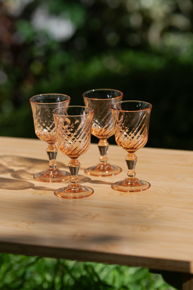 Lot de 4 verres à liqueur rosaline Arcoroc ✨