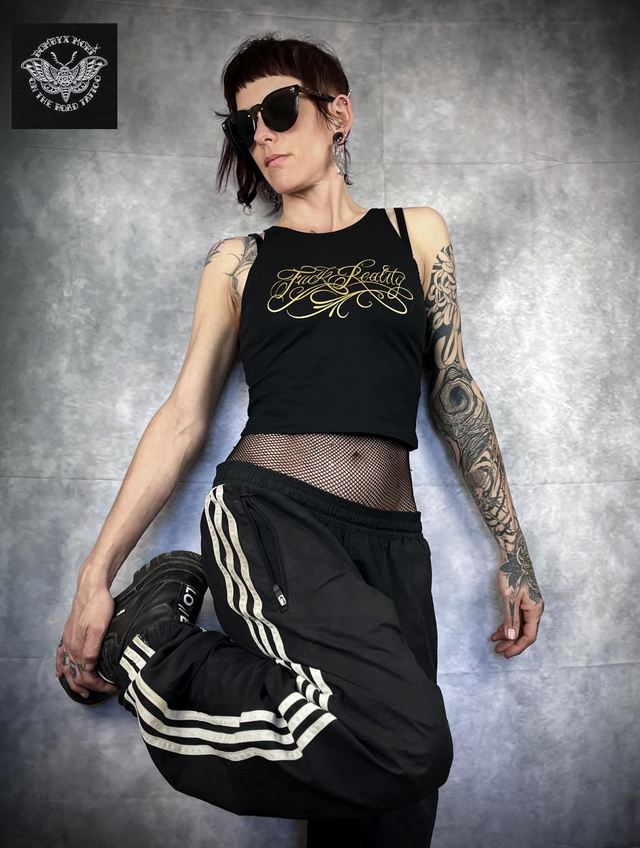 T-Shirt Cropped "Fuck Reality"