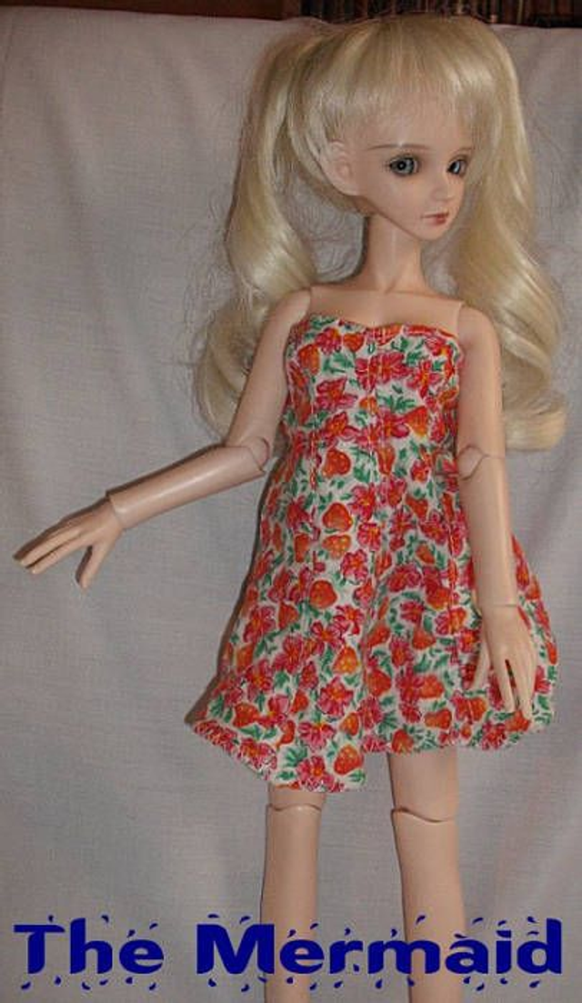 Doll-outfits: 1/4 - Sundress