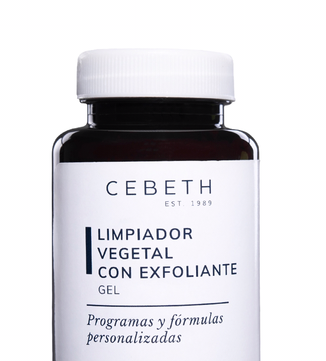 Exfoliante con arcilla activada con Gel limpiador