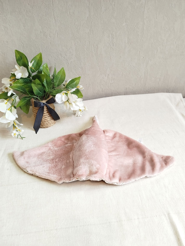 Raie manta rose poudré