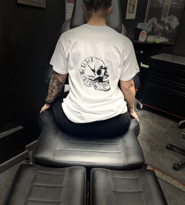 T-Shirt « Skull Time » - Édition 🍂