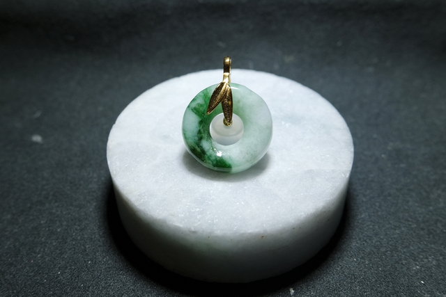 Pendentif Ping An Kou - Halo mousse en neige