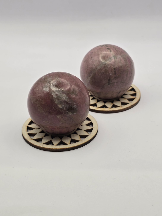 Rhodonite forme sphère