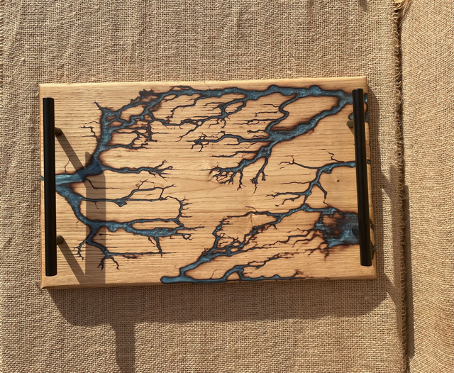 Plateau électrique châtaigner et résine bleu #1