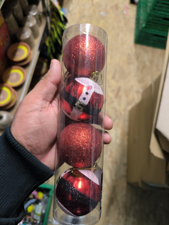 BOULE DE NEIGE ROUGE MÉTALLIQUE  x4