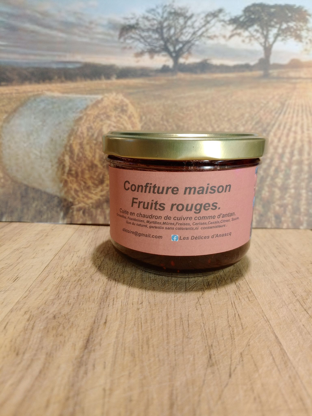 Confiture de Fruits rouges Cuite en chaudron de cuivre comme d'antan.