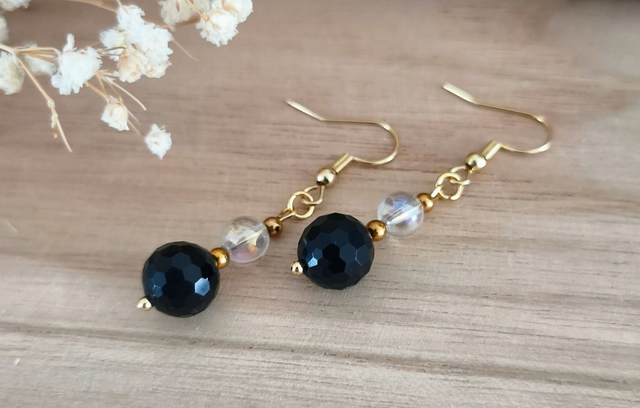 A Boucles d'oreilles "Boules" Obsidienne facettée