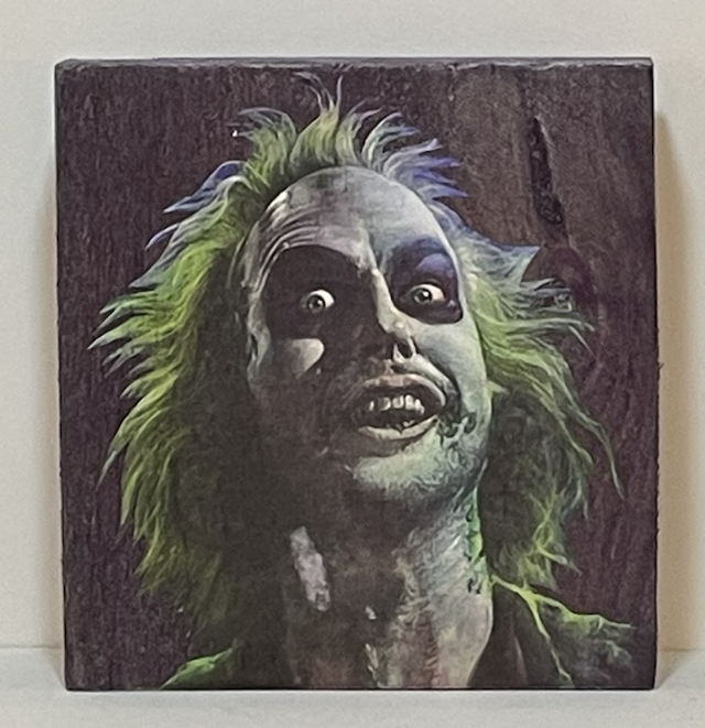 Holzblock Beeetlejuice - Jane Framer 