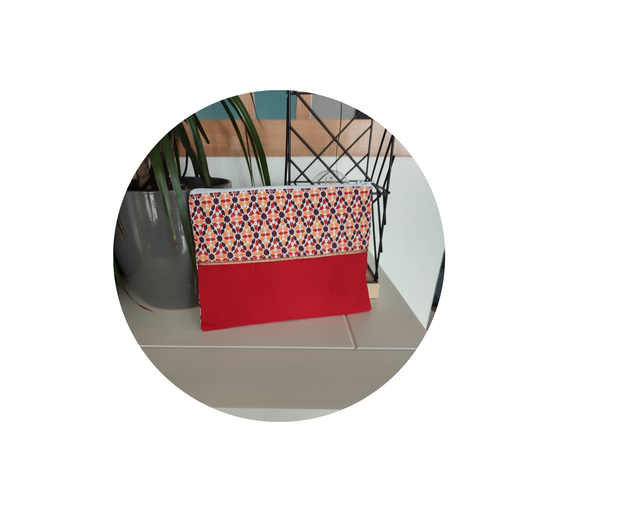Trousse plate rouge 