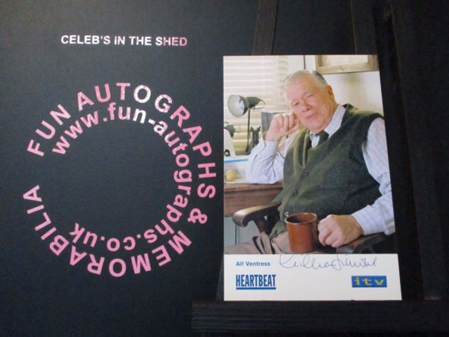 William Simons (Alf Ventress) Original Pre-Print Blue Heartbeat 6x4 Cast Card