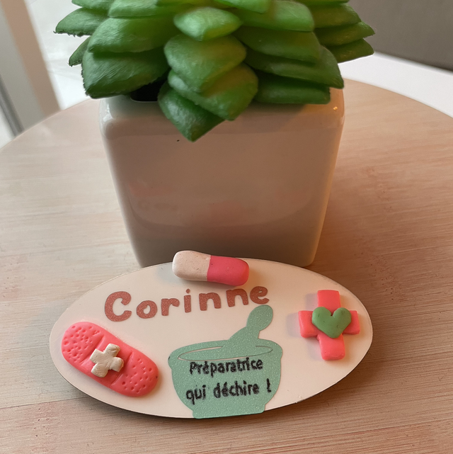Badge pharmacienne ou infirmière personnalisé 