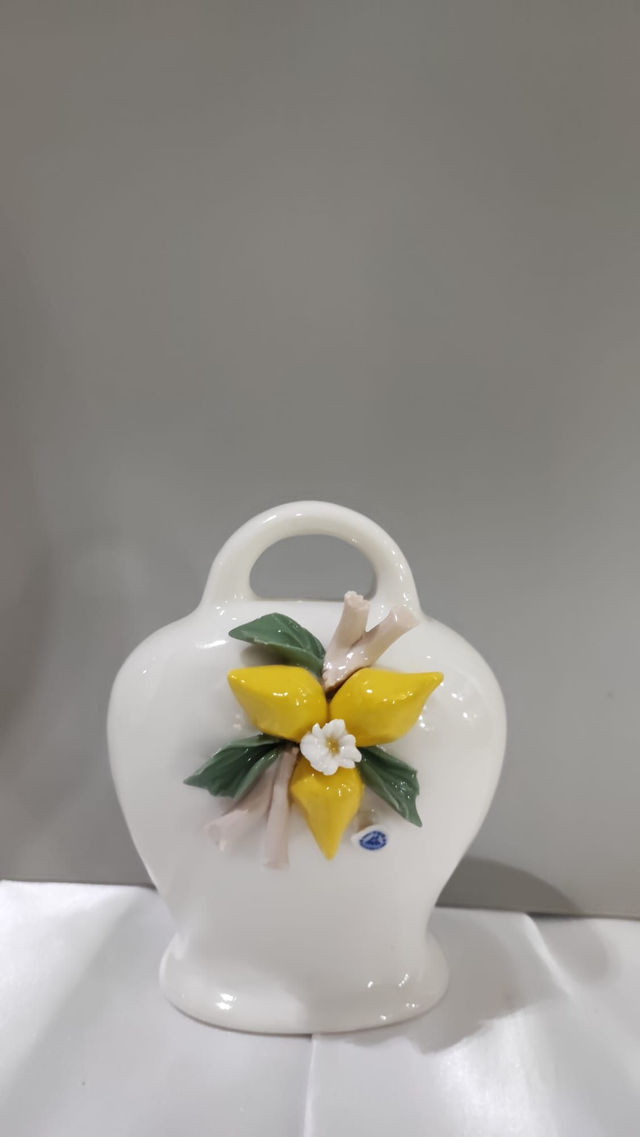 Campana con limoni