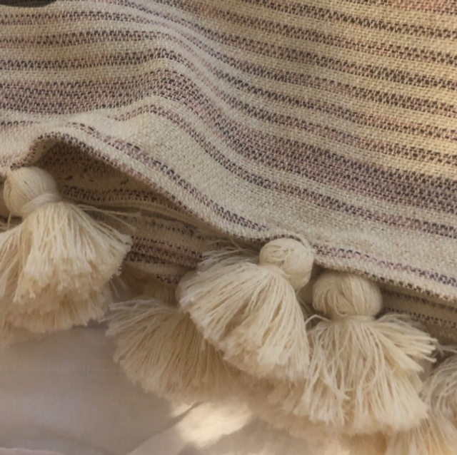 Hamman doek met kwasten beige/ecru gestreept