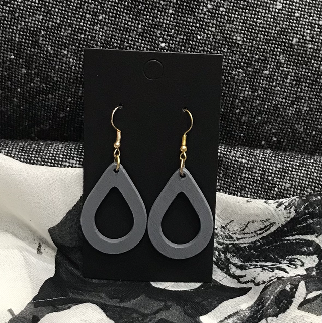 Grey Dangling Earrings- GRDE07