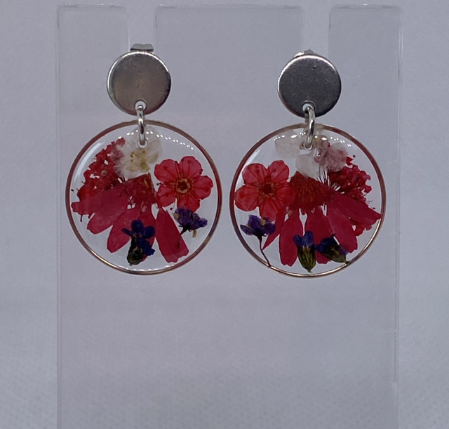 Silver earrings with real flowers 