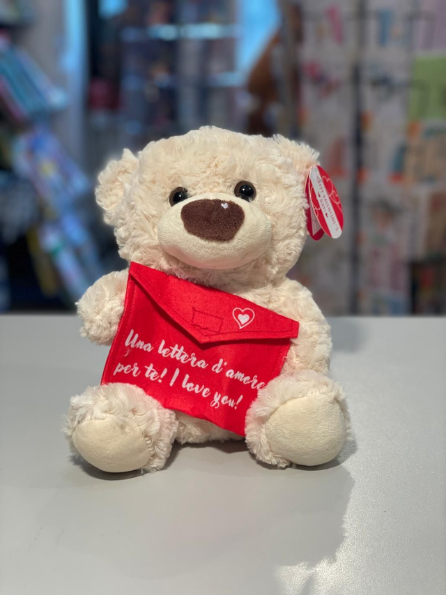 Peluche Orso piccolo con busta per un piccolo regalo