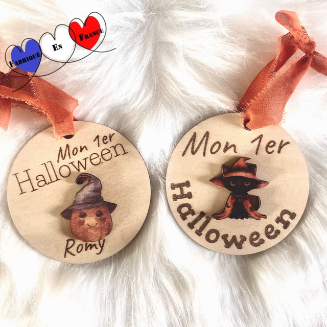 Suspension ronde en bois personnalisée Mon premier Halloween – ruban mousseline orange et personnages au choix