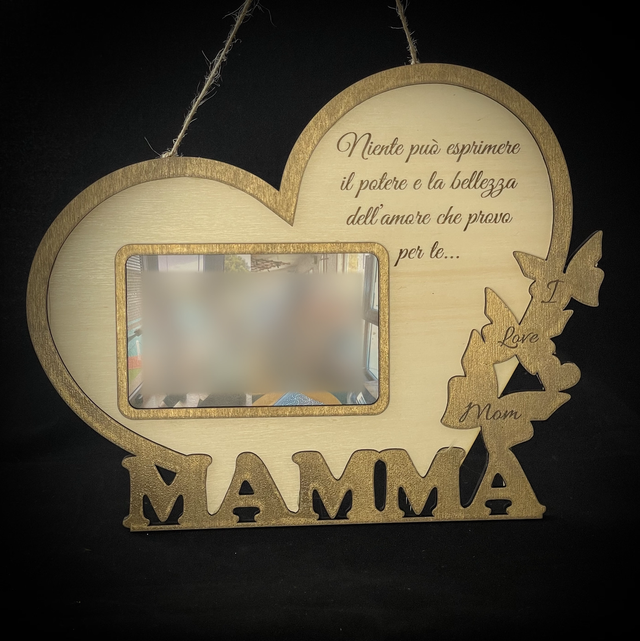 Cuore a con porta foto(10x15) testo mamma con farfalle