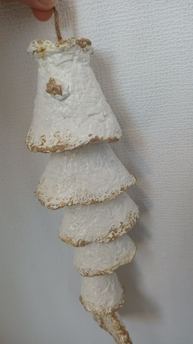 SUSPENSION POISSON BLANC, en papier mâché, fait main, décoration ou cadeau unique, 32 cm de haut