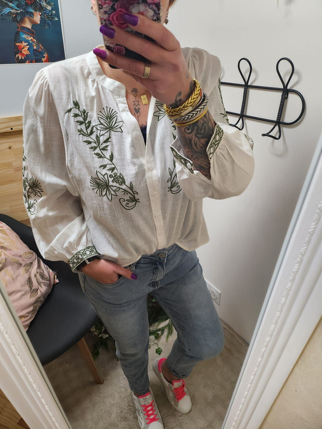 Blouse Brodée