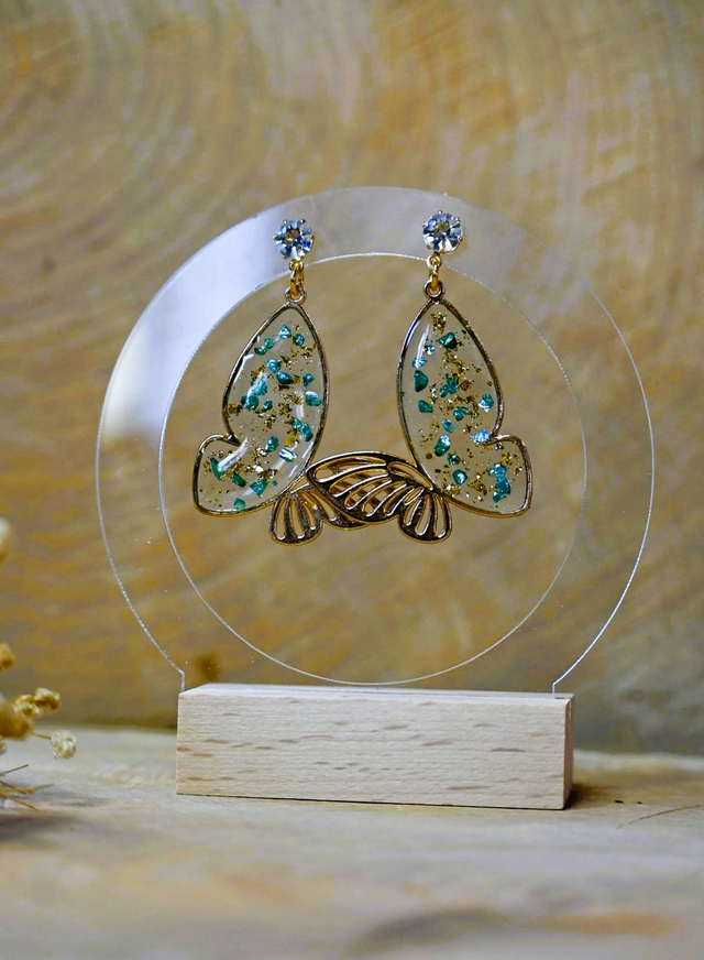 🦋Papill’Or 🦋Boucles d’oreilles en Résine UV - Vert ✨