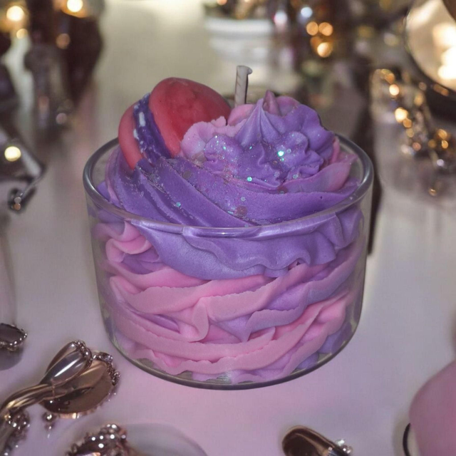 Macaron framboise et violette 