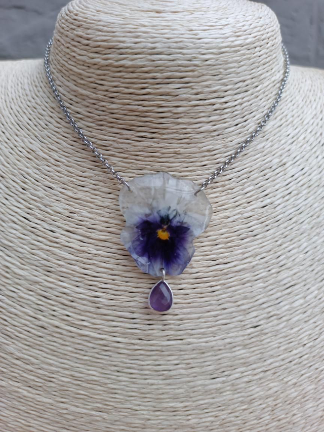 Collier Fleur séchée Pensée Bleu