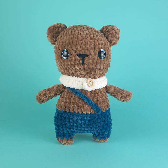 Nounours en salopette