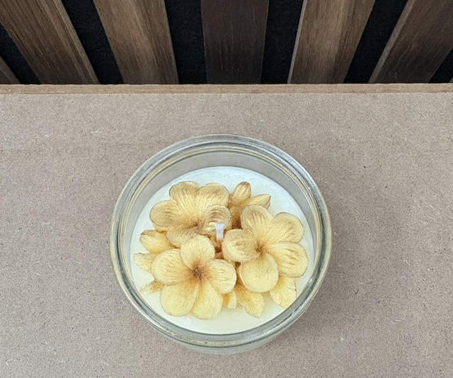 Bougie Monoï fleurs 