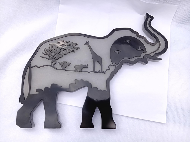 Éléphant relief