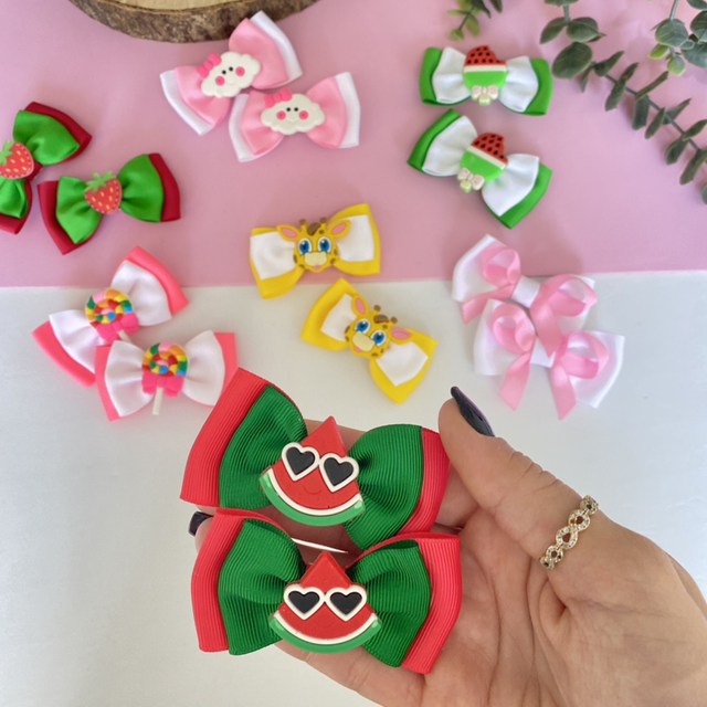 Petites barrettes à thème 