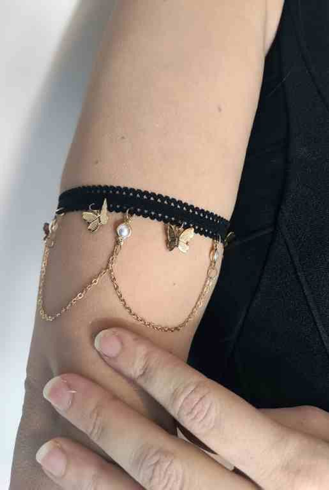 Bracelet de biceps dentelle, noire papillons dorés