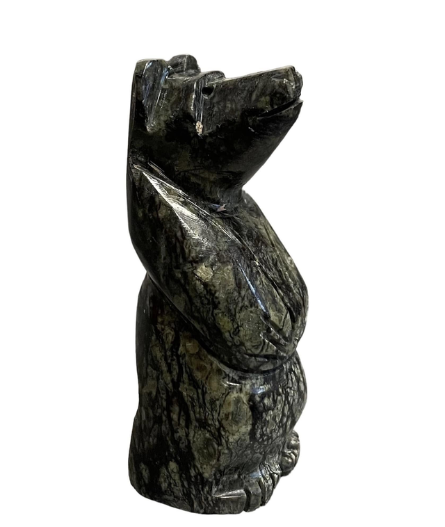 OURS SCULPTÉ EN SERPENTINE TAILLE S