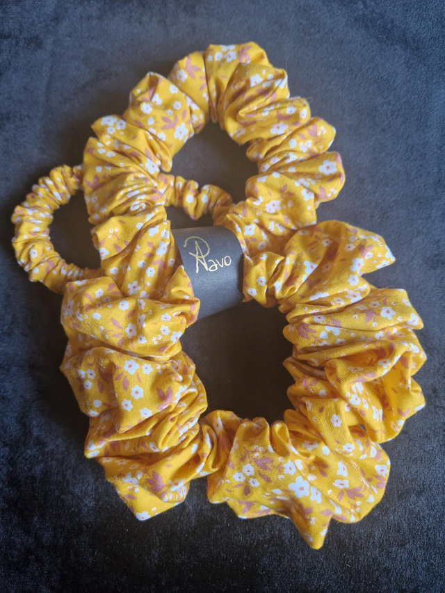 Yellow scrunchies set 